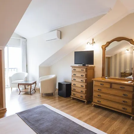 Alda Alpina Hotel 2*