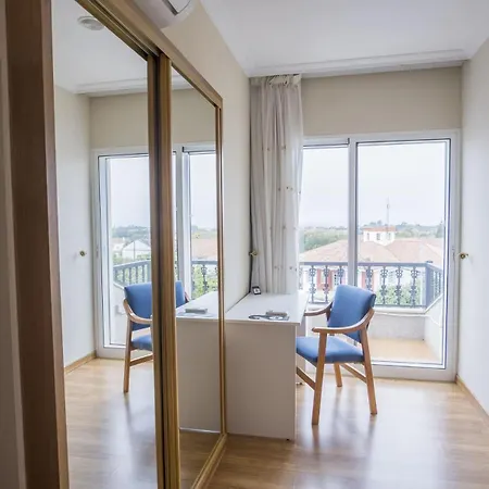 Alda Alpina Hotell Villanueva De Arosa